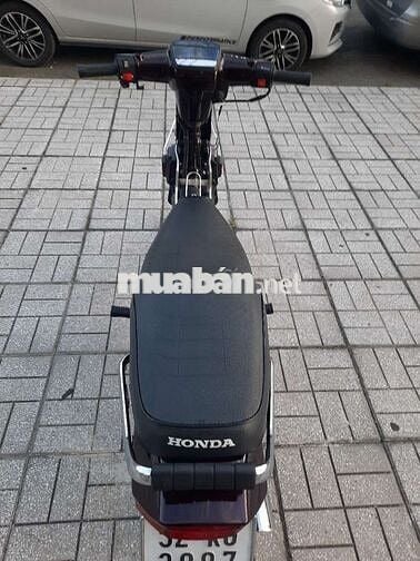 Honda Dream Nâu