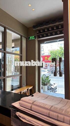 GOGI NGUYỄN ẢNH THỦ TRUNG MỸ TÂY TUYỂN DỤNG