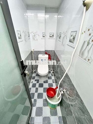 BÁN NHÀ BHH QUẬN BÌNH TÂN 2TẦNG 20m²
