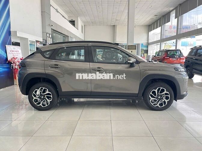 xe Suzuki Fronx AT giao ngay chỉ 125 triệu có xe