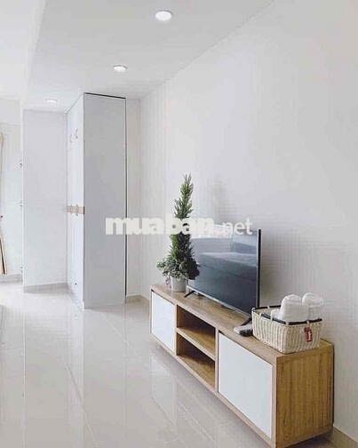 Cho thuê căn hộ Sunrise CityView Q7 Lh :