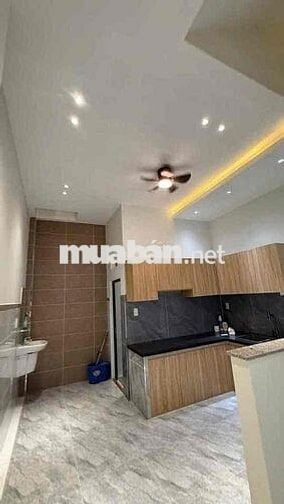 NHÀ HẺM XE HƠI LÊ VĂN THỌ MỚI SƠN SỬA - 4 PHÒNG NHÀ TRỐNG NHẬN NGAY