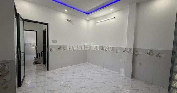 CHO THUÊ NHÀ MẶT TIỀN ĐƯỜNG HOA LAN - KHU PHAN XÍCH LONG, PHÚ NHUẬN