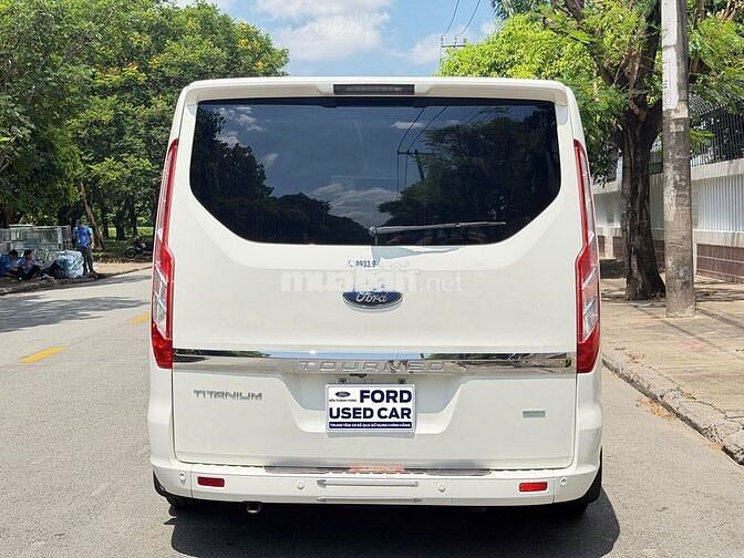 Ford Tourneo Titanium 2019 Trắng