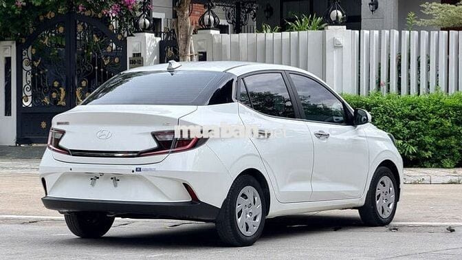 Hyundai i10 2024 1.2 AT Trắng 38000 km