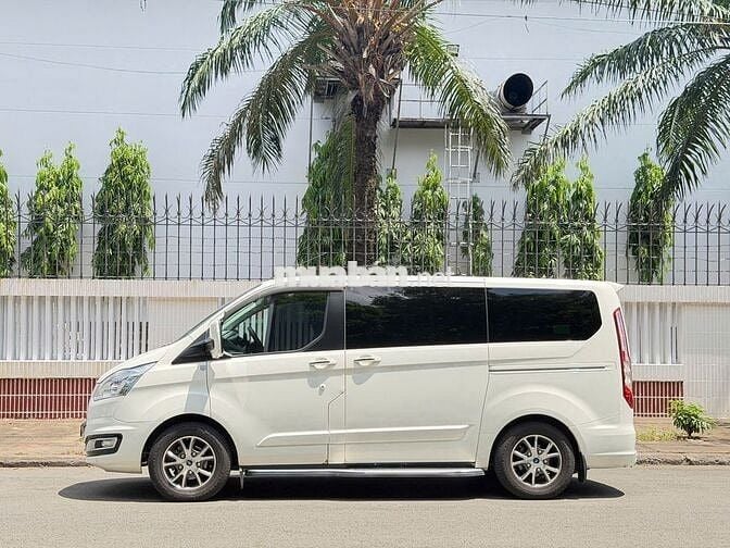 Ford Tourneo Titanium 2019 Trắng