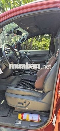 Ford Everest Titanium 2016 7 chỗ Đỏ chính chủ.