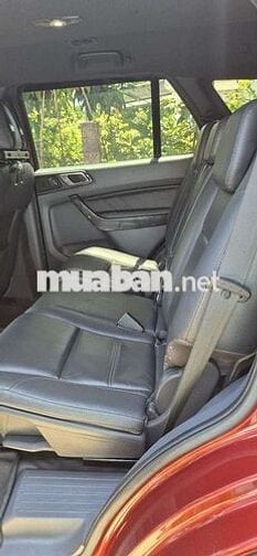 Ford Everest Titanium 2016 7 chỗ Đỏ chính chủ.