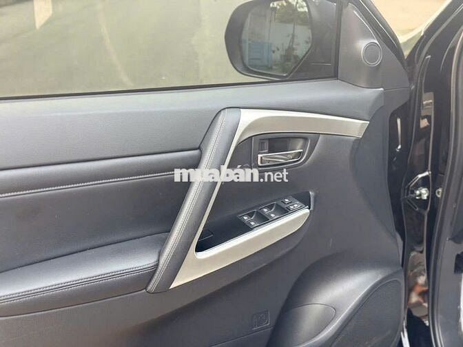Mitsubishi Pajero Sport 2022 Đen 27000 km