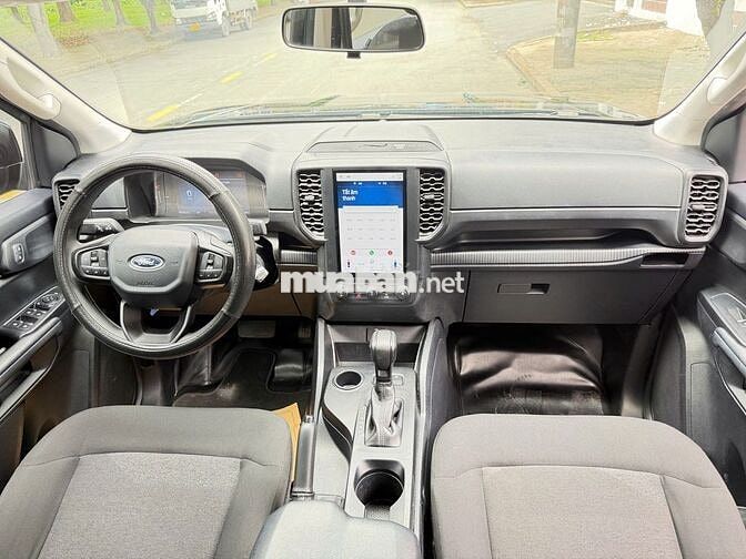 Ford Ranger XLS AT 2025 Số tự động Xăng Đen