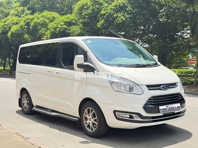 Ford Tourneo Titanium 2019 Trắng