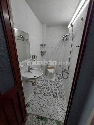 Cho thuê nhà mới HXH 1/ số 8, P 11,  Gò Vấp