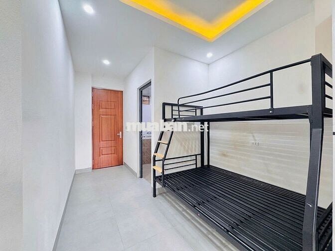 Cách CĐ FPT tới 1,5km phòng đầy đủ nhận cả xe điện cho ae sinh viên