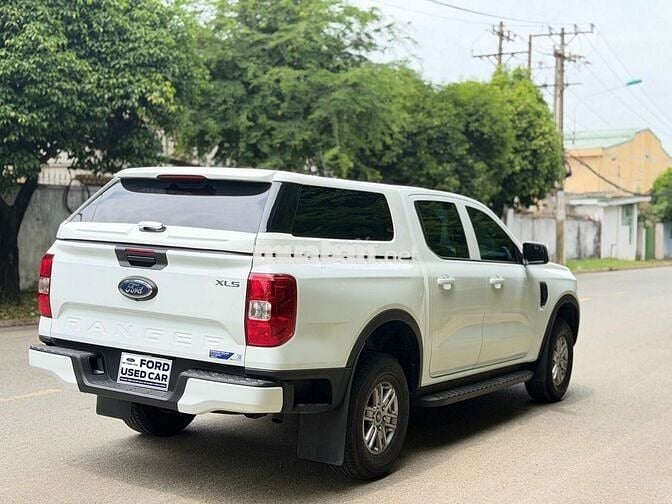 Ford Ranger XLS AT 1 cầu 2025 Trắng Tự động