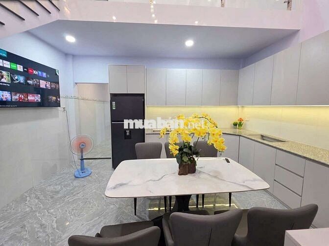 NHÀ P. PHÚ TÂN MỚI 100% 3PN 4WC HẺM OTO