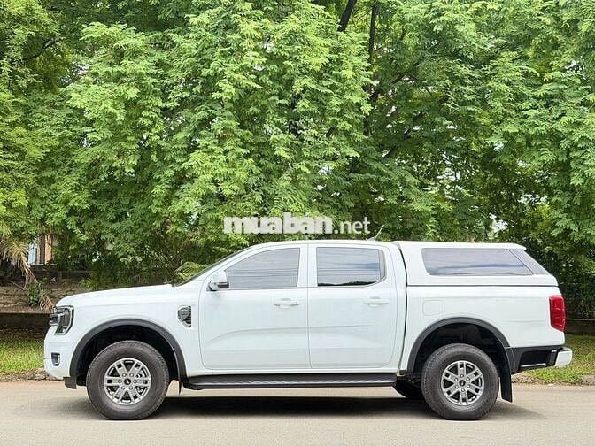 Ford Ranger XLS AT 1 cầu 2025 Trắng Tự động