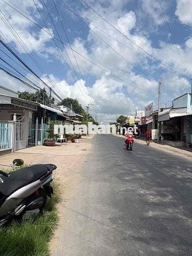 bán miếng đát mặt tiền tiếp giáp đường 954 củ nay là quốc lộ 80B