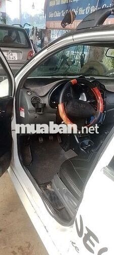 Daewoo Matiz Trắng Số sàn 4 chỗ