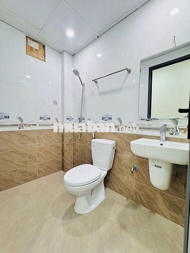 Cách CĐ FPT tới 1,5km phòng đầy đủ nhận cả xe điện cho ae sinh viên