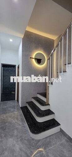 SIÊU PHẨM NHÀ 2 TẦNG MỚI TÍNH -SÂN VƯỜN XANH MÁT-VỊ TRÍ VÀNG CẨM LỆ