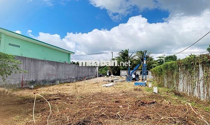 Bán nhà mặt phố lô góc Nguyễn Đình Kiên vị trí đắc địa