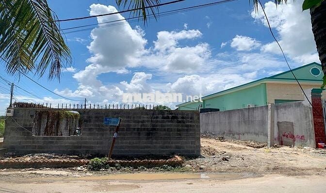 Bán nhà mặt phố lô góc Nguyễn Đình Kiên vị trí đắc địa