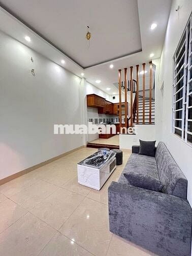 Cho thuê nhà riêng 193 Phú Diễn, Bắc Từ Liêm, giá ưu đãi