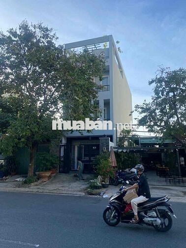 Nhà bán mặt tiền đường D1- Phú Mỹ- Q7