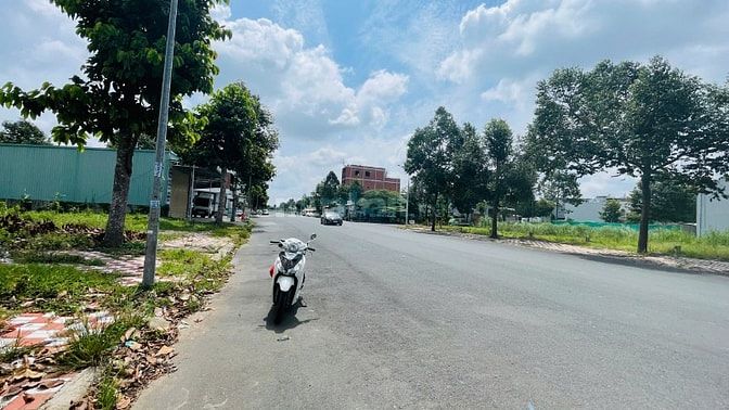 Nền Hồng Loan 5C lộ 30M - Rẻ nhất khu - sổ hồng