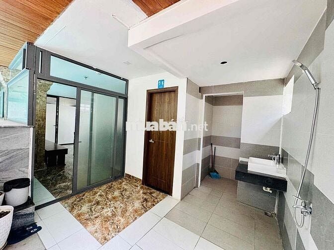 CHO THUÊ VĂN PHÒNG 40m2 - GẦN HỒ XUÂN HƯƠNG - CẦU TUYÊN SƠN