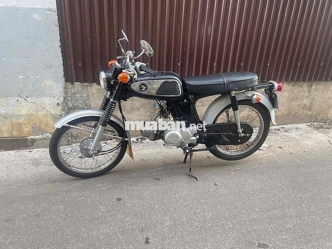 Honda 67 Đen, Bạc