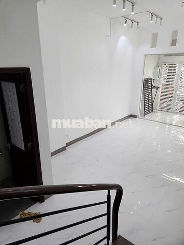 CHO THUÊ NHÀ MẶT TIỀN THỐNG NHẤT 4x20M, 1 TRỆT 3 LẦU,8PN, GIÁ 22 TRIỆU
