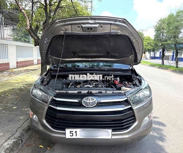 BánToyota INNOVA 2.0E 2018 Đồng ánh kim xe nhà đi