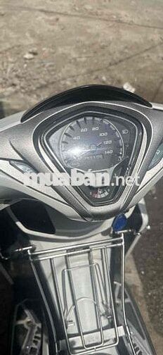 Honda Air Blade 2012 Trắng Xăng
