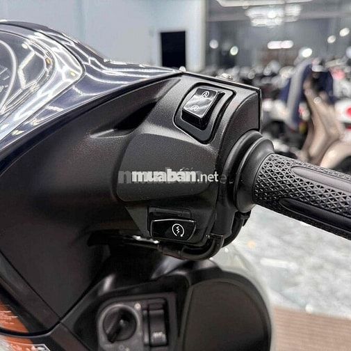 Honda SH Mode 2023 Xám Xi Măng ABS Tự động