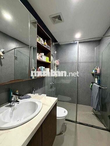 Bán CC Star Tower Khương Trung, 71m2 2PN, lô góc, siêu thoáng, đủ NT