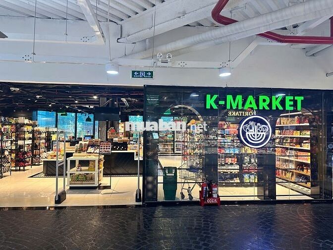 THU NGÂN - BÁN HÀNG SIÊU THỊ K-MARKET QUẬN 7, NB