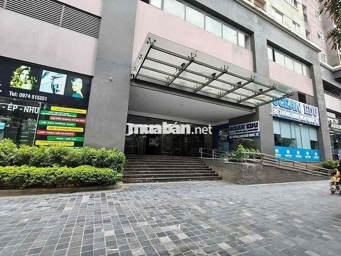 Bán CC Star Tower Khương Trung, 71m2 2PN, lô góc, siêu thoáng, đủ NT
