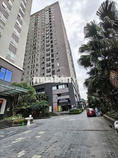 Bán CC Star Tower Khương Trung, 71m2 2PN, lô góc, siêu thoáng, đủ NT
