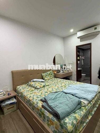 Bán CC Star Tower Khương Trung, 71m2 2PN, lô góc, siêu thoáng, đủ NT