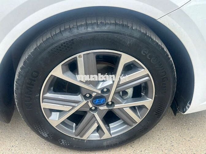 🚗 HYUNDAI ACCENT 1.5 AT BẢN CAO CẤP