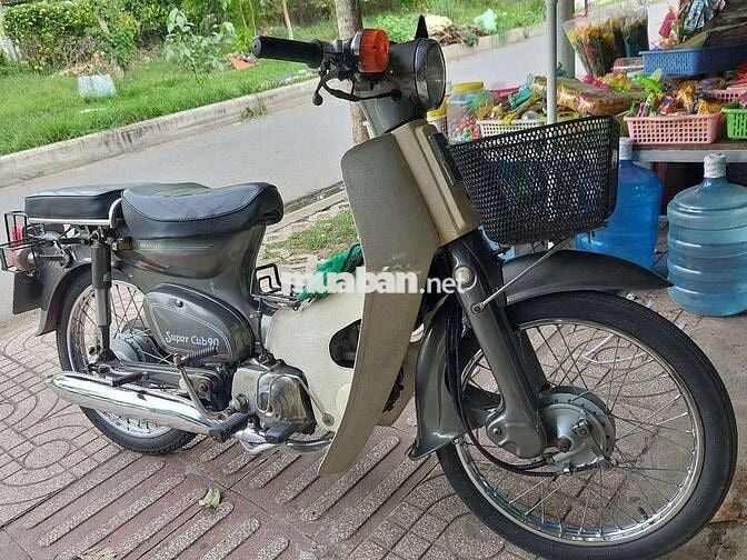 Honda Super Cub 90 Xám