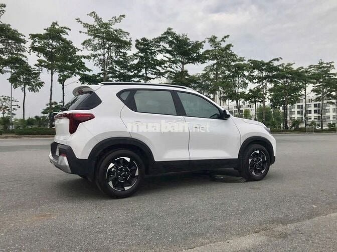 KIA SONET 1.5AT LUXURY SX 2025