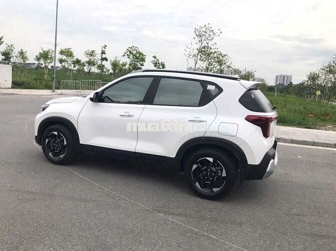 KIA SONET 1.5AT LUXURY SX 2025