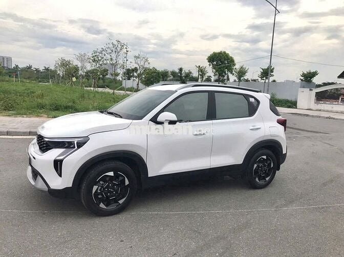 KIA SONET 1.5AT LUXURY SX 2025