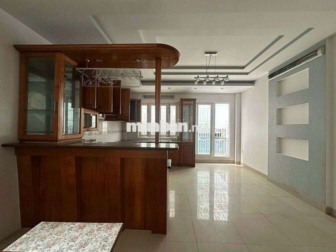 CHO THUÊ NHÀ MẶT TIỀN NGANG 5M NGAY TRUNG TÂM Q8 - NGAY  TẠ QUANG BỬU 