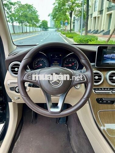 Mercedes-Benz GLC 250 - 2016