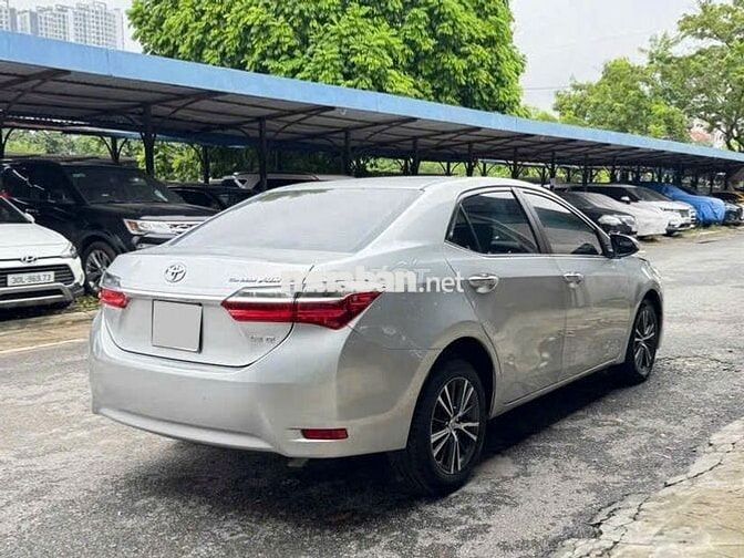 Toyota Corolla Altis 2017 1.8G AT Bạc
