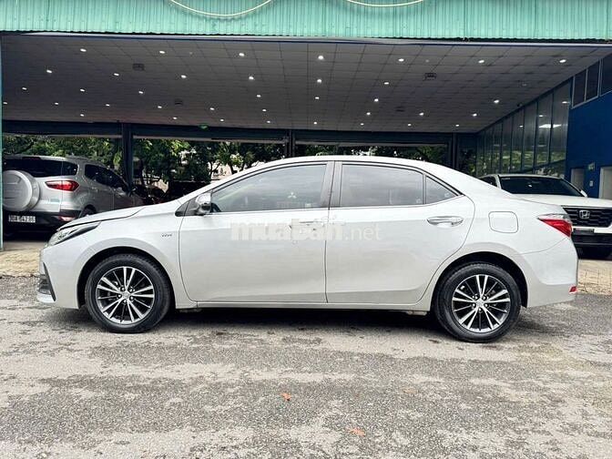 Toyota Corolla Altis 2017 1.8G AT Bạc
