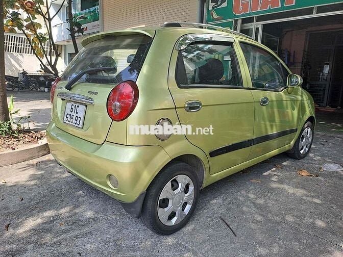 Chevrolet Spark 2010 Tự động Vàng chanh